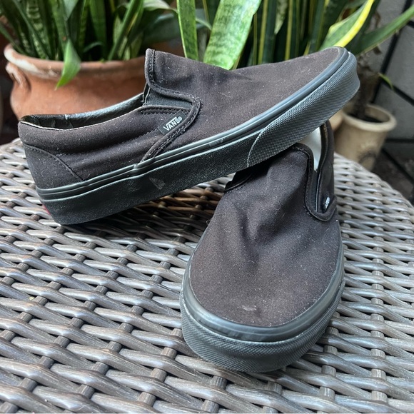 Vans black shoes - Picture 4 of 10